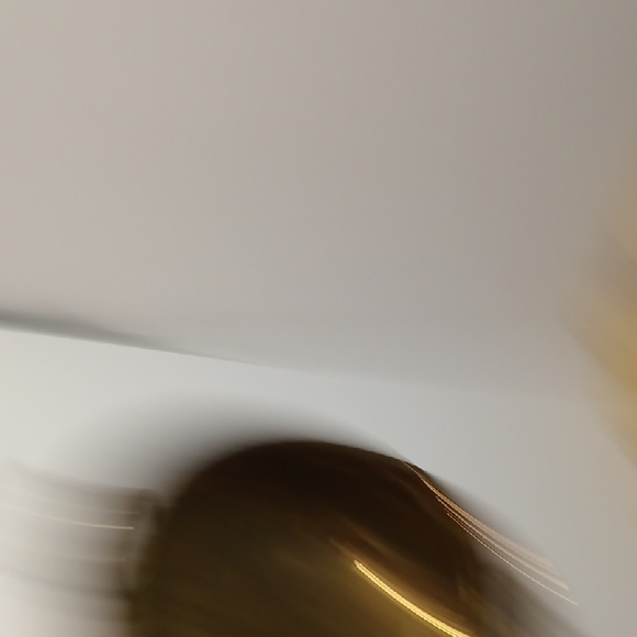 Solid Brass Lacquered Footed Bowl Or Planter. Beautiful Piece - Picture 5 of 9